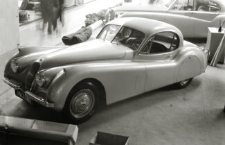 En 1951 au salon de Geneve la XK 120